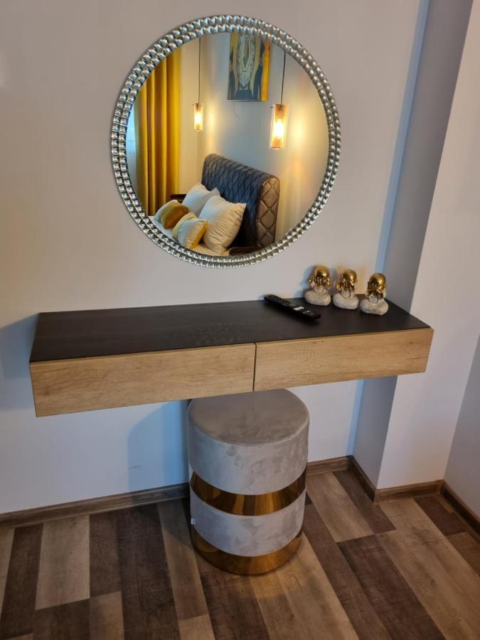 Luxury Apartments Bacău Eksteriør bilde
