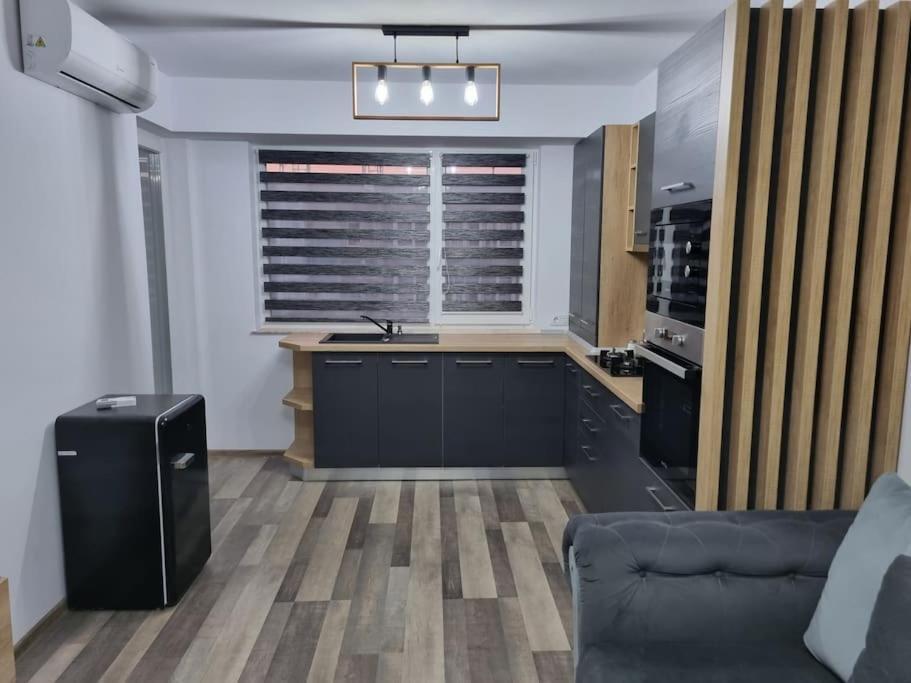 Luxury Apartments Bacău Eksteriør bilde